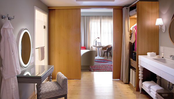 A Virgin Hotel Chicago guestroom.