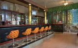 A hotel bar in Rajin.