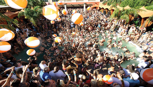 Tao Beach at the Venetian. Tao Beach at the Venetian.
