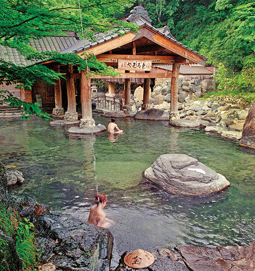 The onsen (hot spring) at Takaragawa in Gunma Prefecture. The onsen (hot spring) at Takaragawa in Gunma Prefecture.