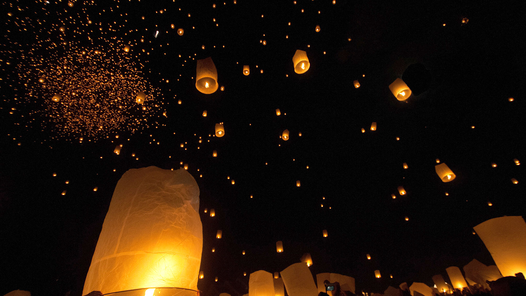 Rise Lantern Festival returns to light up Las Vegas