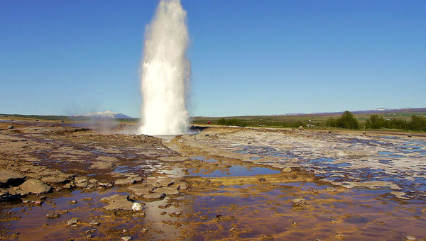The English word "geyser" was taken from the Icelandic word "geyser," which means gushing. The original namesake is a principal stop on the Golden Circle day tour from Reykjavik. The English word "geyser" was taken from the Icelandic word "geyser," which means gushing. The original namesake is a principal stop on the Golden Circle day tour from Reykjavik.