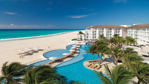 Palace Resorts' Playacar Palace in Playa del Carmen offers Smart TV technology in certain room categories. Palace Resorts' Playacar Palace in Playa del Carmen offers Smart TV technology in certain room categories.