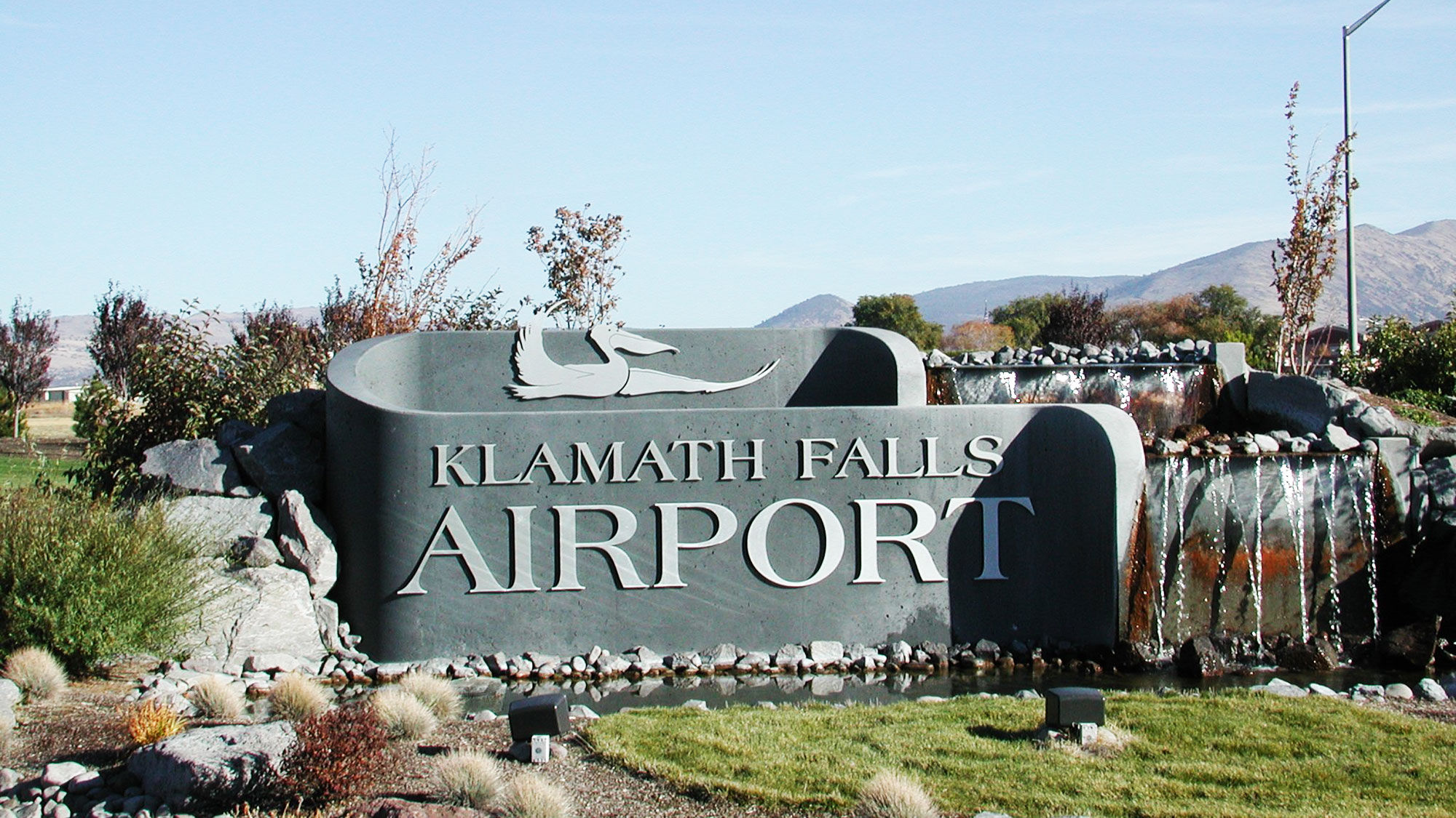 Crater Lake Klamath Regional Airport in Oregon hasn't had commercial air service since June 2014.