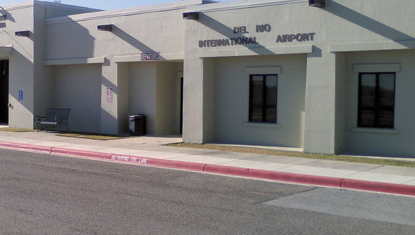 Del Rio Airport in Texas is one of at least three U.S. airports where the TSA decided not to provide security. Del Rio Airport in Texas is one of at least three U.S. airports where the TSA decided not to provide security.