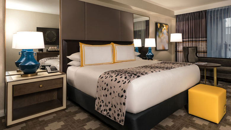 Horseshoe Las Vegas - Resort King Room *Newly Remodeled* 