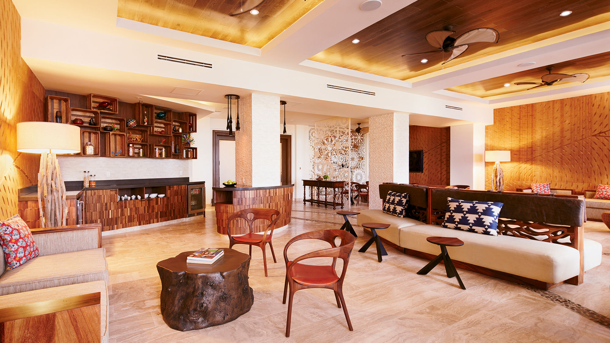 The lounge of La Vista Club at the Hilton Los Cabos Beach & Golf Resort.