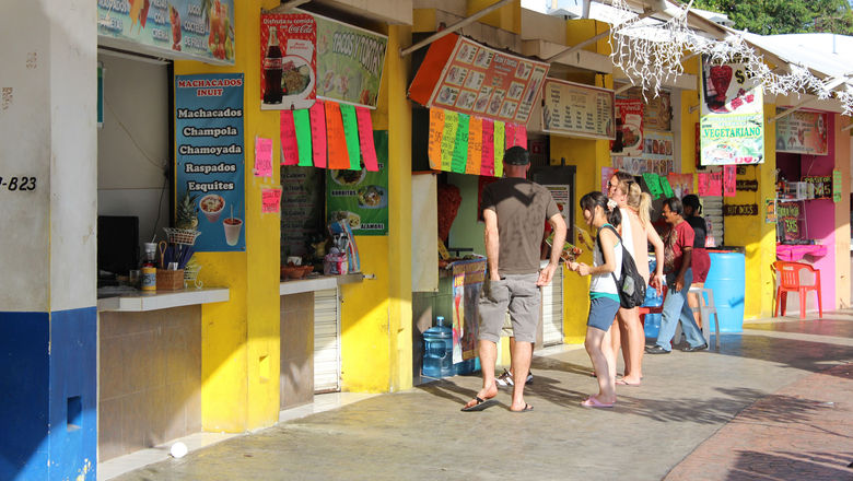 Food booths at Parque Las Palapas.