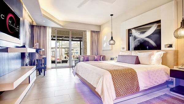 A luxury junior suite in the Diamond Club section at Chic Punta Cana. A luxury junior suite in the Diamond Club section at Chic Punta Cana.