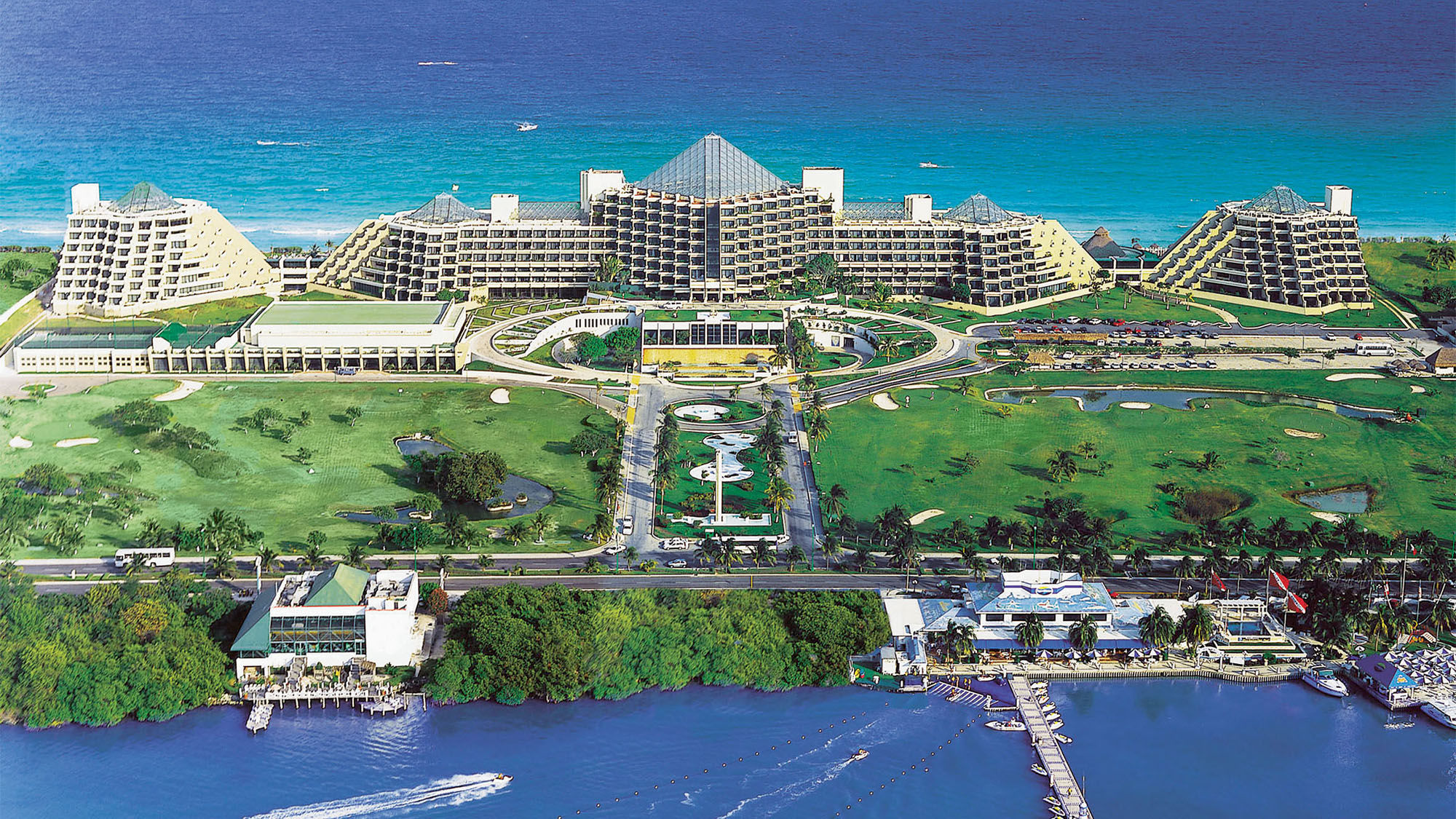 The 688-room Paradisus Cancun comprises five pyramidal sections.