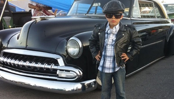 Viva Las Vegas brings vintage cards, clothes and entertainment to the city. Viva Las Vegas brings vintage cards, clothes and entertainment to the city.
