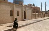 Mahan is a small town famed for its tomb of the Sufi leader shah Nematollah Vali and for its luxurious Persian garden, the Bagh-e Shazdeh or Prince Garden.