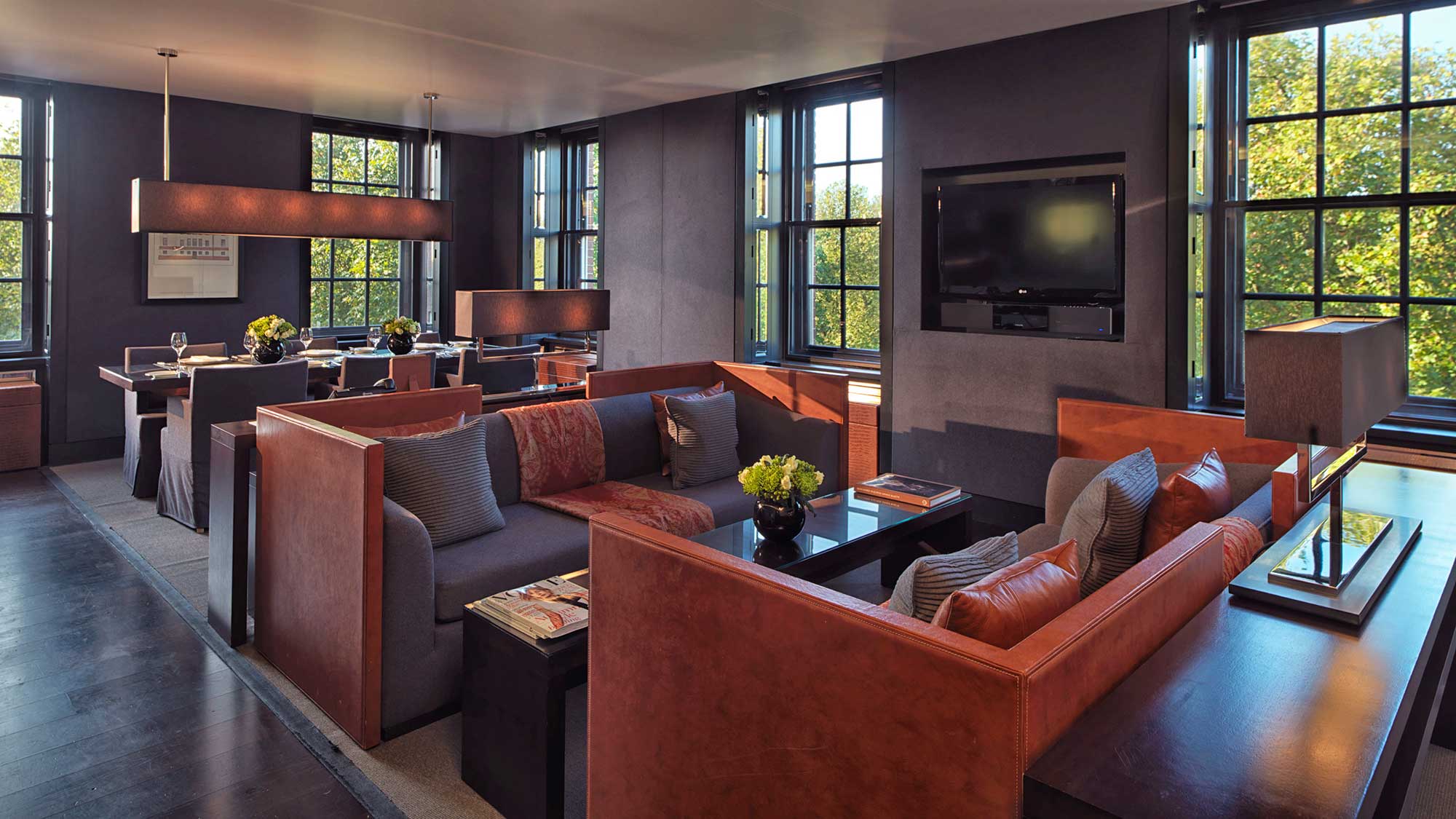The living room of a suite at Grosvenor House Suites by Jumeirah Living in London.