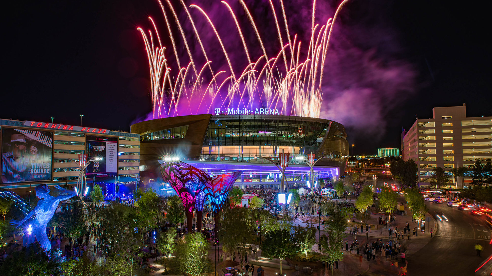 Las Vegas' first major professional sports team will take the ice at the T-Mobile Arena in fall 2017.