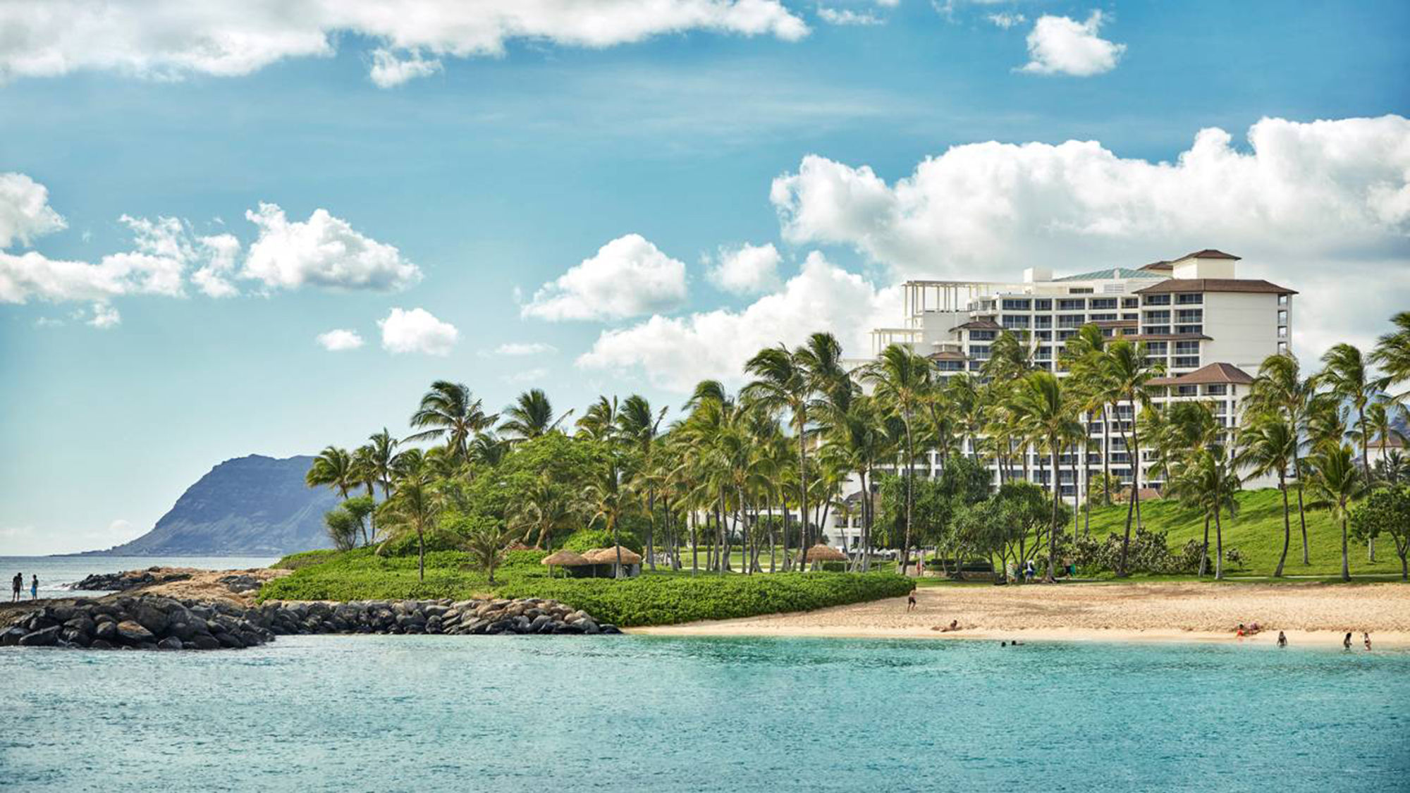 Four Seasons at Ko Olina opens