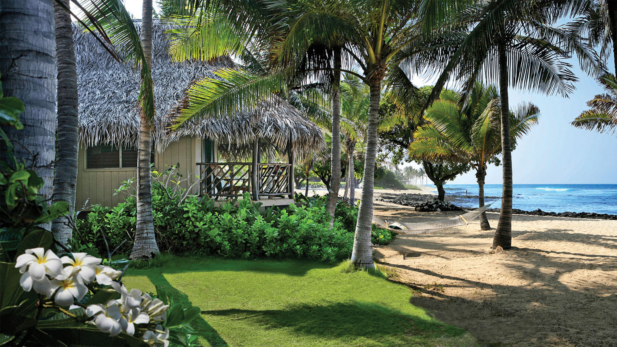 A Kona Village Resort bungalow before the 2011 tsunami.