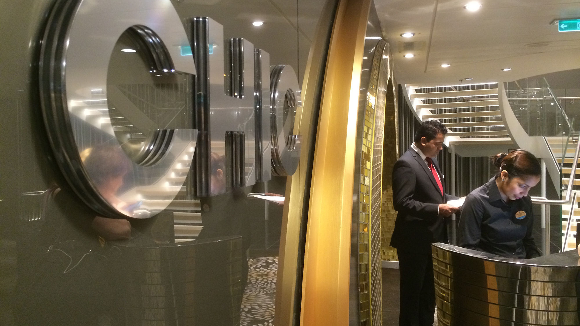 Chic, one of the main dining rooms on Quantum of the Seas.