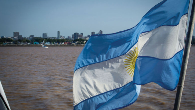American, Delta, United and Argentinian Airlines are all flying between the U.S. and Argentina.