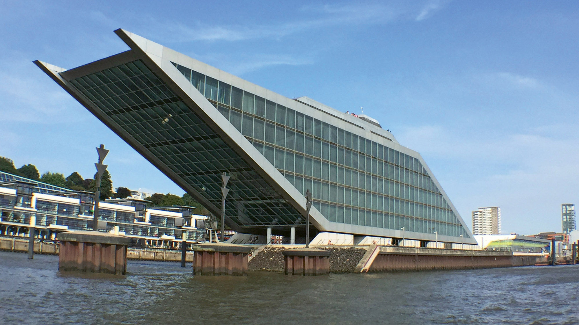 The Dockland Office Building on the Elbe River by architect Hadi Teherani. He also designed Hamburg’s Dancing Towers.