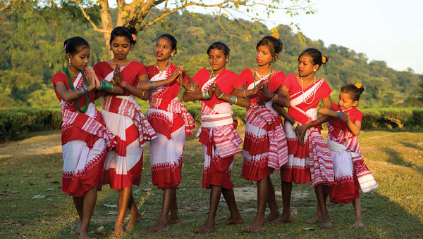 The children of tea plantation workers were a dance troupe who performed during a shore excursion. The children of tea plantation workers were a dance troupe who performed during a shore excursion.