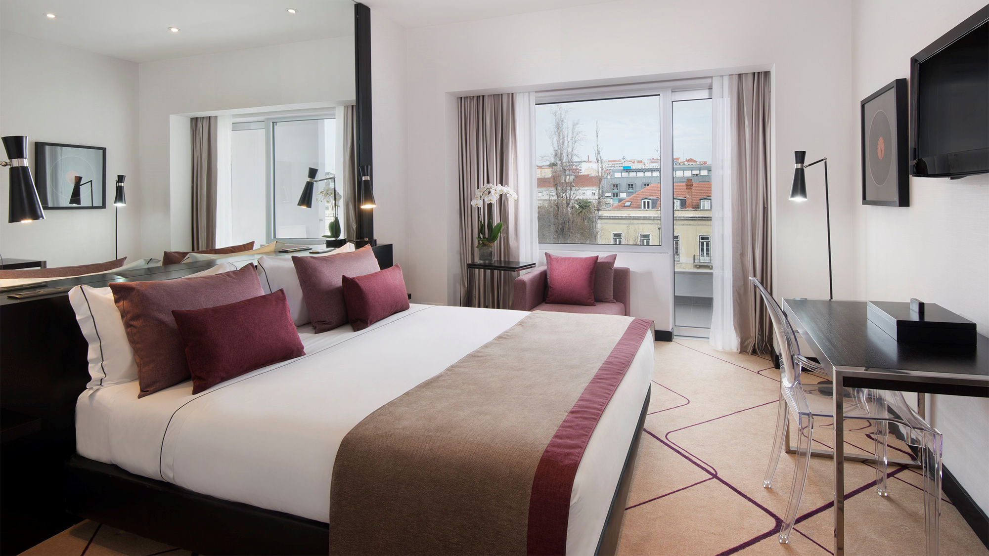 A guestroom at the Avani Avenida Liberdade Lisbon Hotel in Portugal
