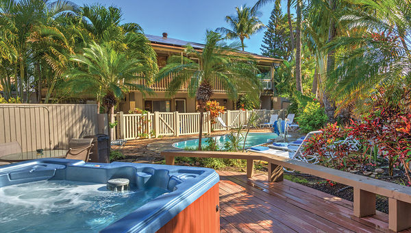 The pool and hot tub at Maui’s adults-only Kohea Kai Resort. The pool area had the greenery cut back, and the pool furniture was replaced. The pool and hot tub at Maui’s adults-only Kohea Kai Resort. The pool area had the greenery cut back, and the pool furniture was replaced.