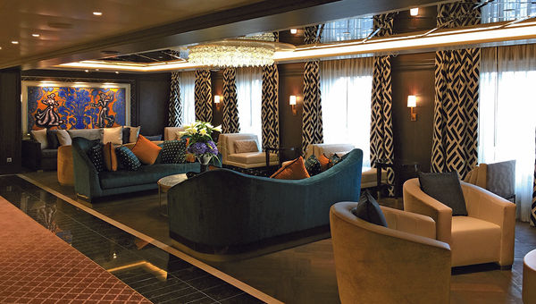 A lounge on Regent Seven Seas' Seven Seas Explorer. A lounge on Regent Seven Seas' Seven Seas Explorer.