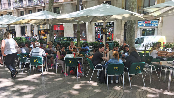 A McDonald’s restaurant on Las Ramblas, the tree-lined pedestrian mall where many cruisers and beachgoers enter the city. A McDonald’s restaurant on Las Ramblas, the tree-lined pedestrian mall where many cruisers and beachgoers enter the city.