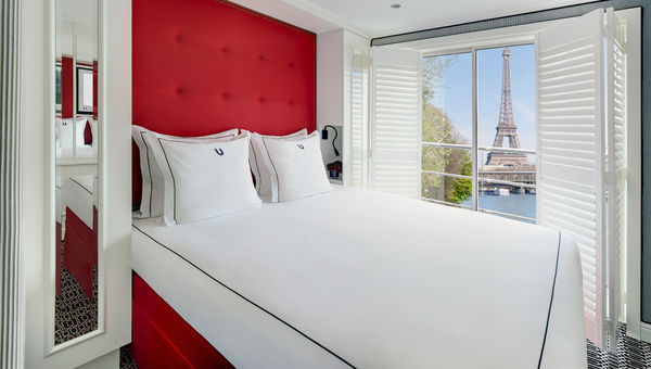 New river cruise line to have black ships