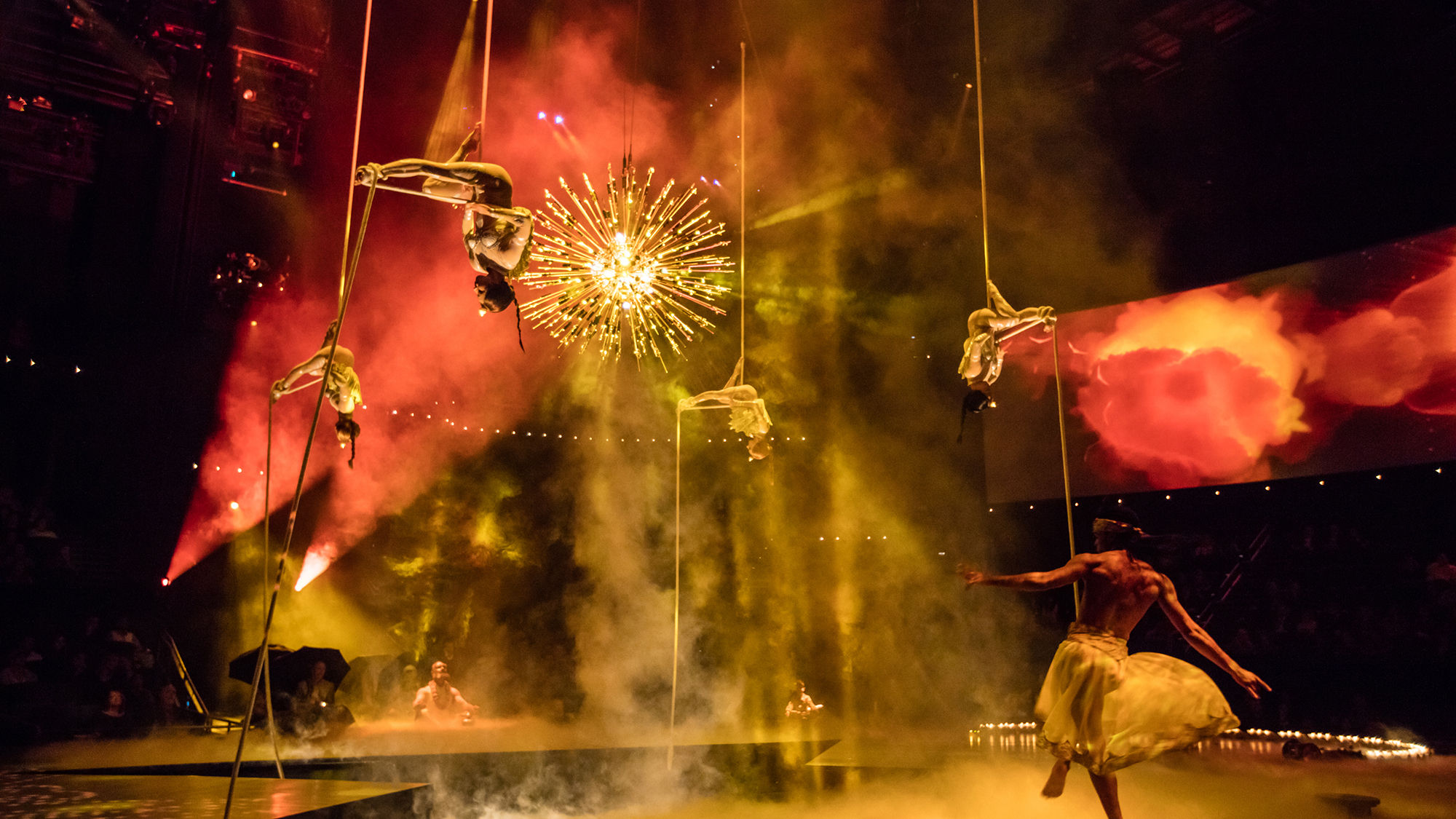 High-flying stunts complement night flights over the Strip in Maverick and Cirque du Soleil's new package.