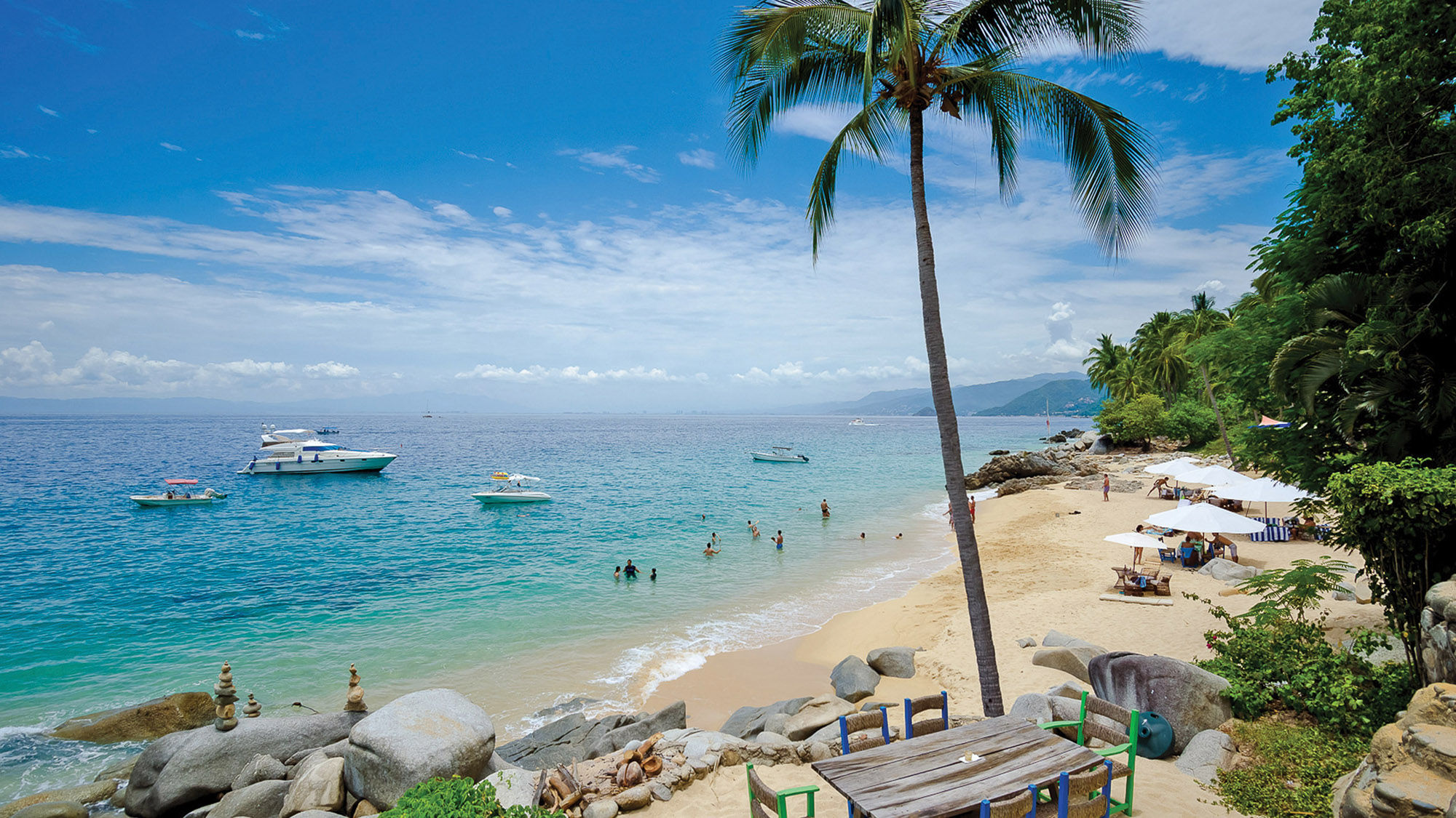 Playa del Caballo is a more secluded and underdeveloped option to Las Animas in Jalisco.