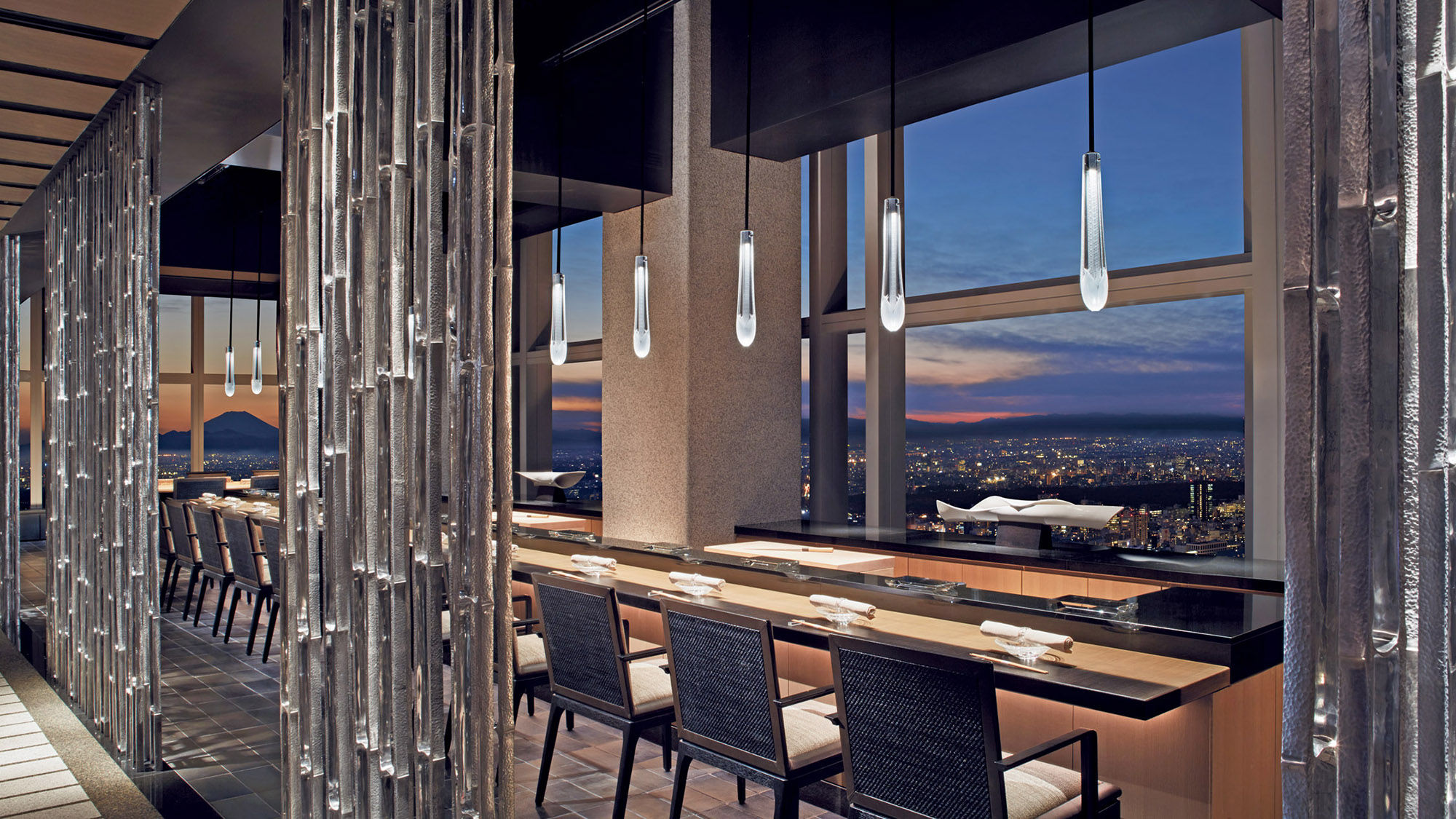 Sushi at the Ritz-Carlton Tokyo’s Hinokizaka is accompanied by sweeping views of the metropolis.