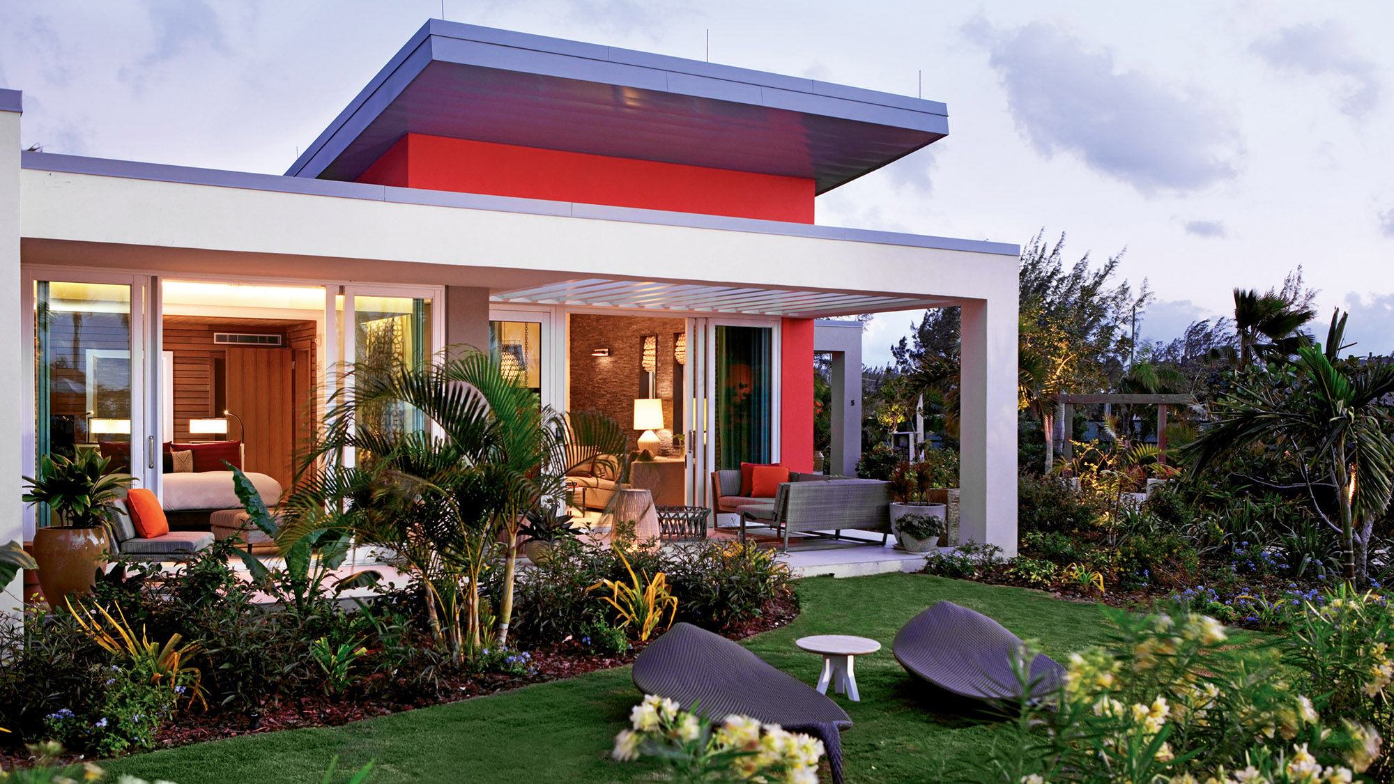 Sleek, modern luxury at the Kimpton Seafire