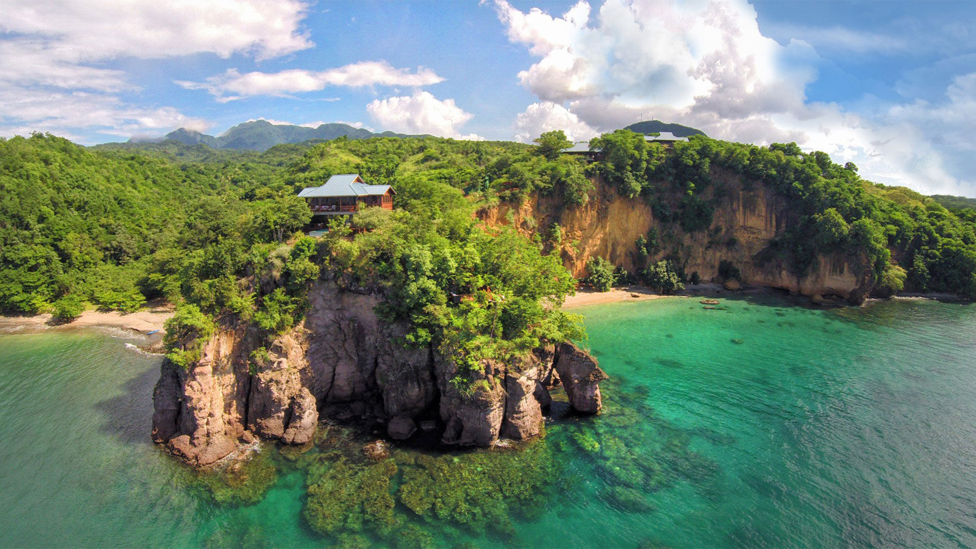 Dominica resort to reopen in November