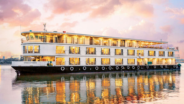 Uniworld’s Ganges sailings take place on the 56-passenger Ganges Voyager II. Uniworld’s Ganges sailings take place on the 56-passenger Ganges Voyager II.