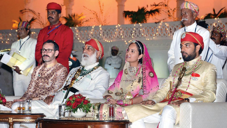 On the 17-day Indian Royal Tour, travelers get to rub elbows with the likes of the Udaipur royal family.