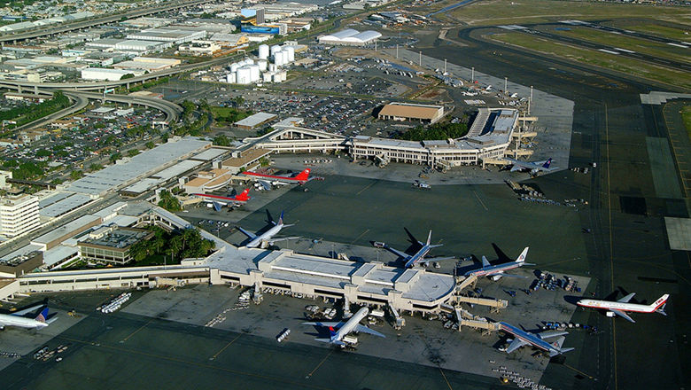 A bill to create an independent airport authority failed to pass the Hawaii legislature this session despite a variety of backers. The bill would have moved control of Honolulu International Airport and the state's other 14 airports out of the hands of the Department of Transportation.