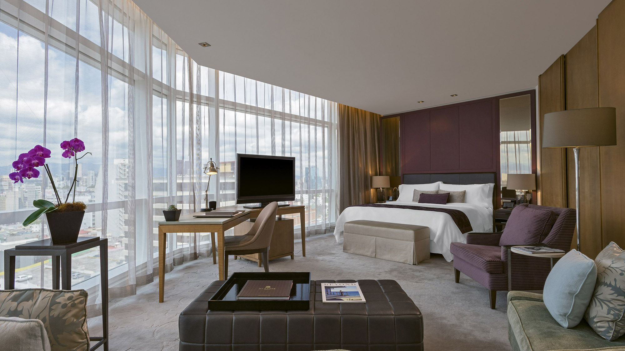 An Executive Suite at the St. Regis Mexico City.