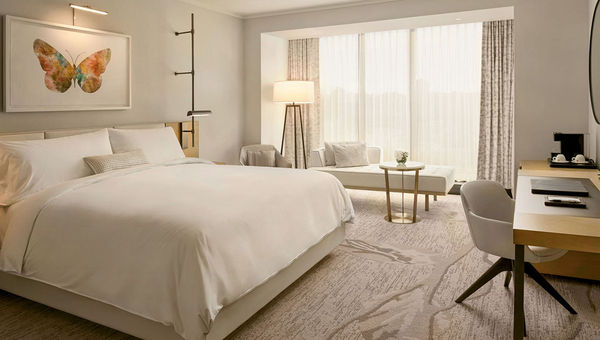 In contrast to the Douglas, the JW Marriott tower features brighter rooms with a more traditional luxury feel. In contrast to the Douglas, the JW Marriott tower features brighter rooms with a more traditional luxury feel.