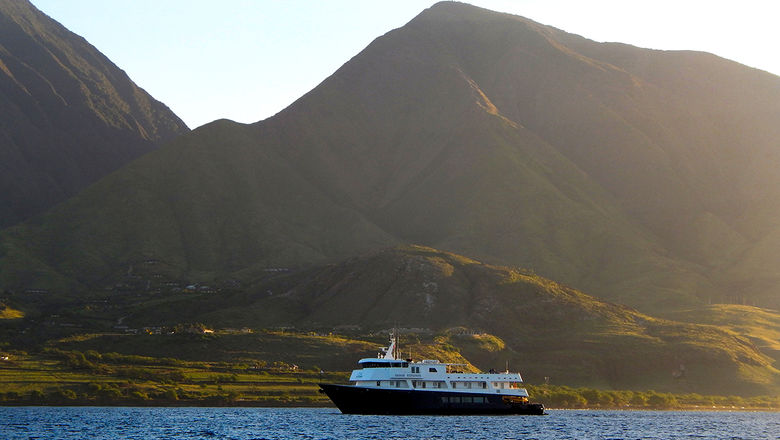 UnCruise Adventures' weeklong Hawaii cruise visits Molokai, Lanai, Maui and Hawaii Island.
