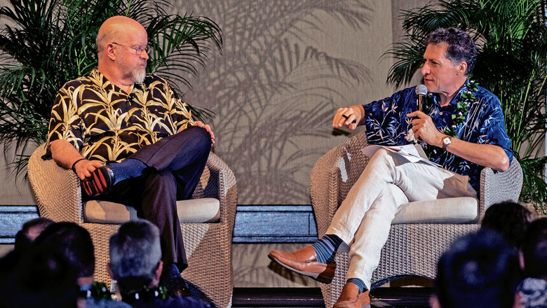 Terry Jones (left) and Arnie Weissmann at Travel Weekly's Hawaii Leadership Forum.