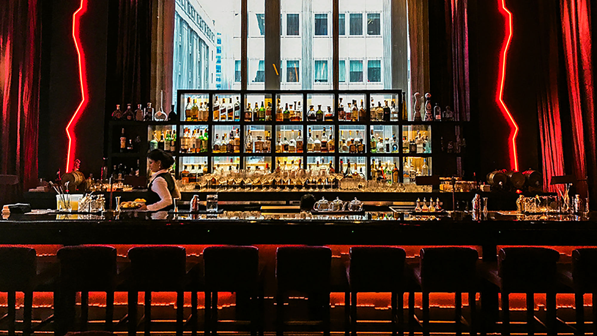 New York hotel's steakhouse: indulgence with a side of bernaise
