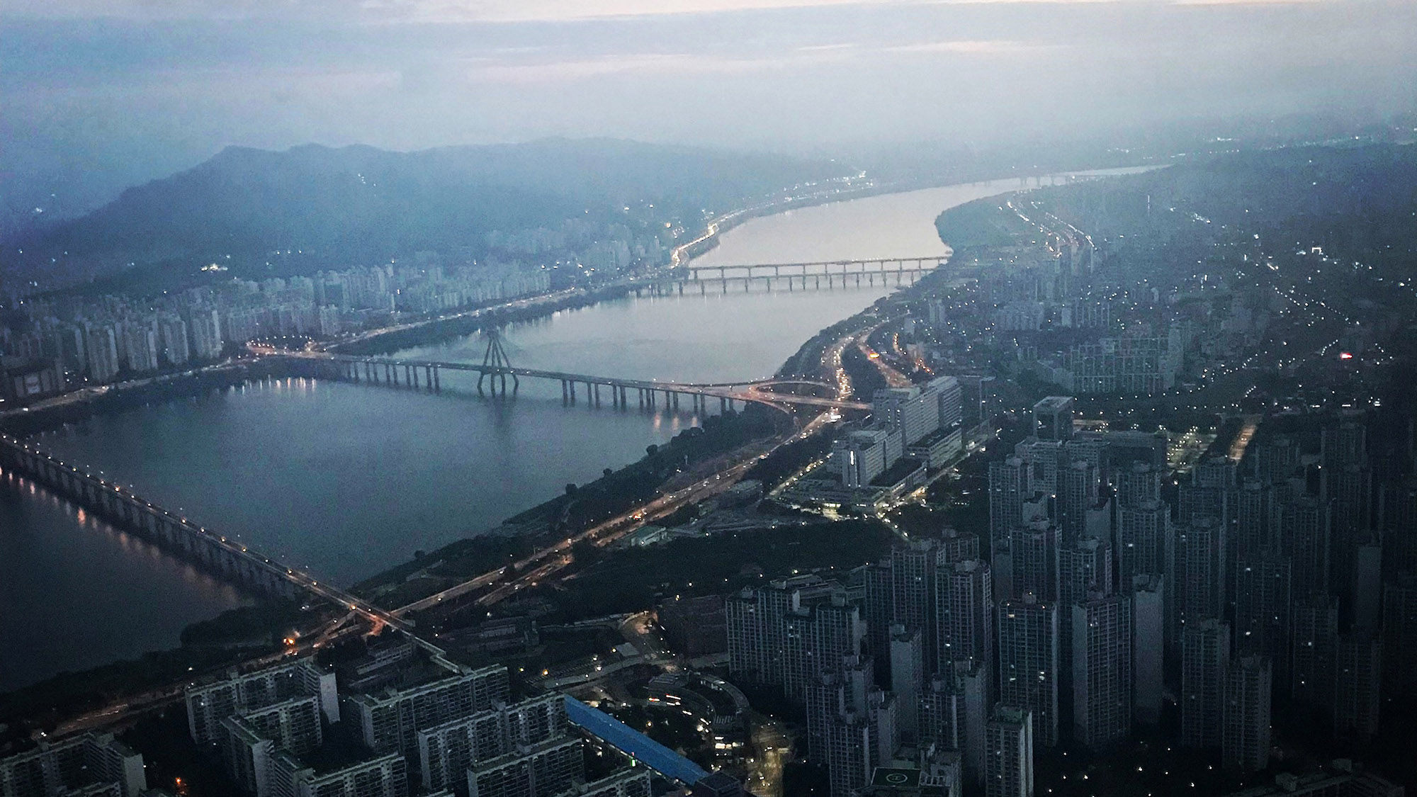 View from a 94th-floor room at the Signiel Seoul in the 123-story Lotte Tower.