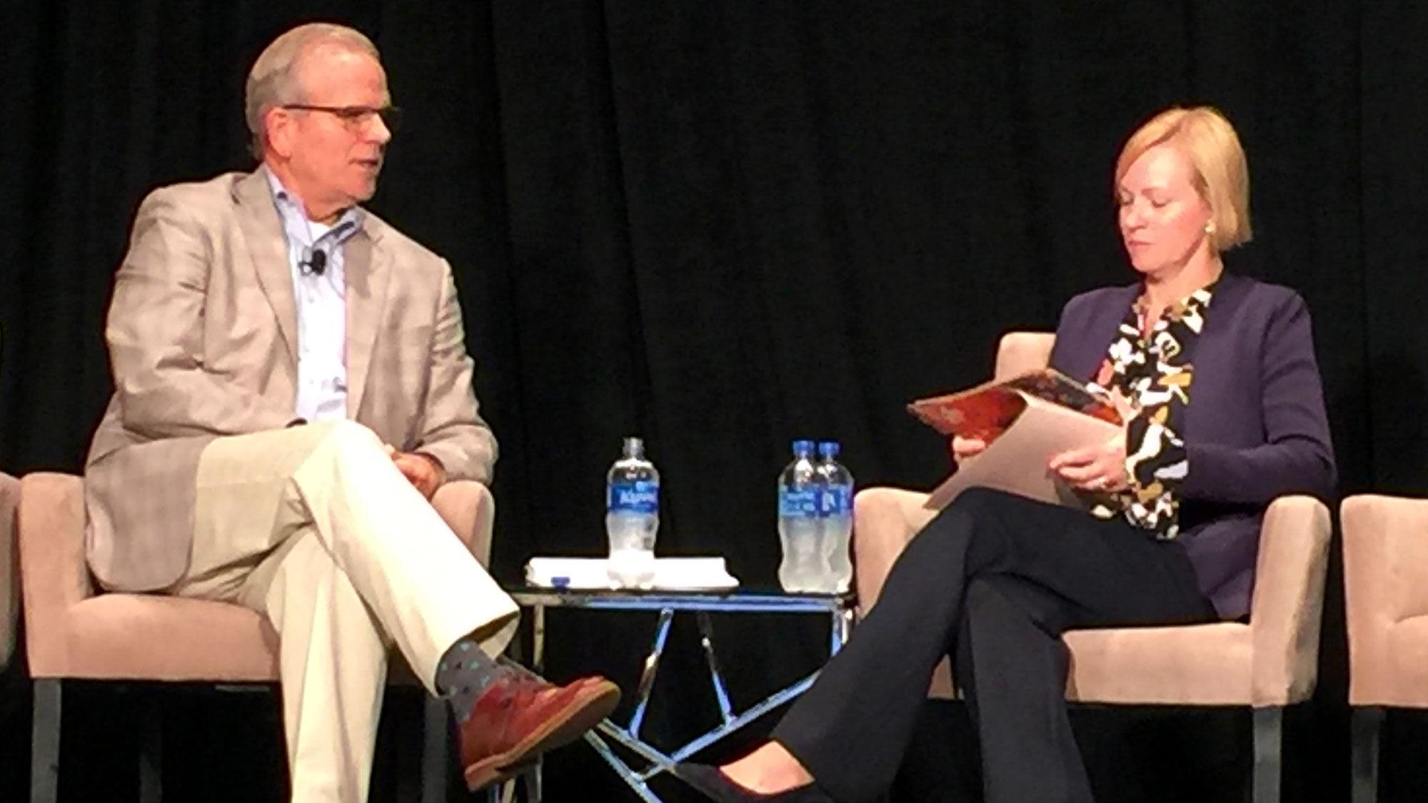 Regional Airline Association president Faye Malarkey Black (right) interviewed FAA acting administrator Dan Elwell at the RAA conference.