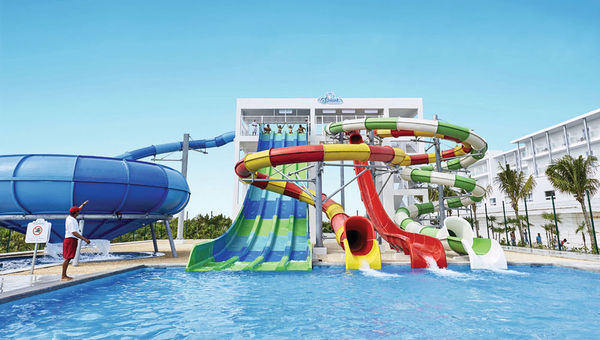 The Splash Water World waterpark at the Riu Dunamar, which also has five pools.