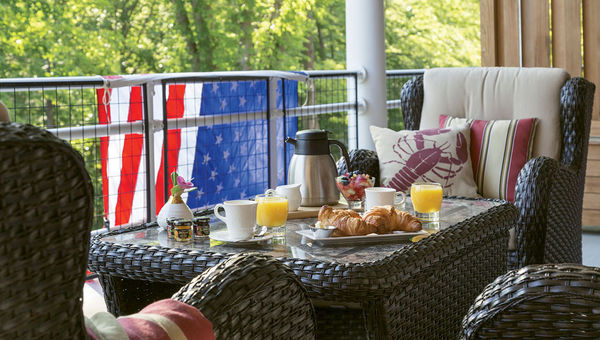 Breakfast on a balcony at the Inn at Diamond Cove, which also features a pool, marina and fitness center. Breakfast on a balcony at the Inn at Diamond Cove, which also features a pool, marina and fitness center.