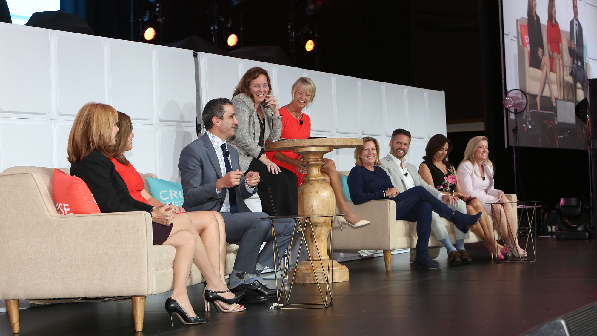 Top sales and marketing executives from several major lines on the Mastermind Sales and Marketing Secrets of Success panel.