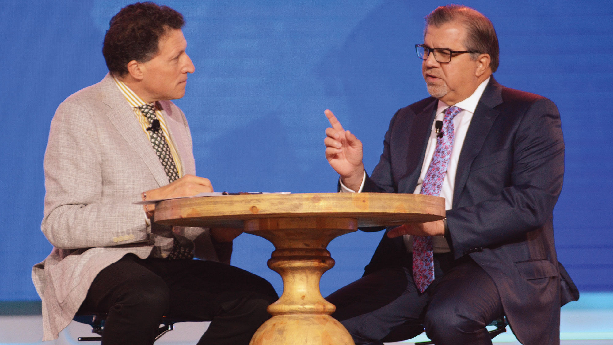 Arnie Weissmann (left) and Frank Del Rio at Travel Weekly's CruiseWorld in 2018.