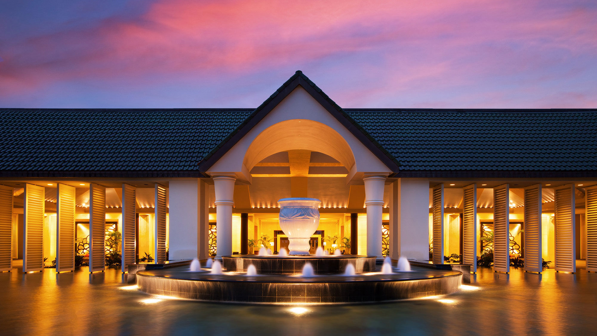 Starwood Capital buys Princeville Resort, plans 1 Hotels rebranding