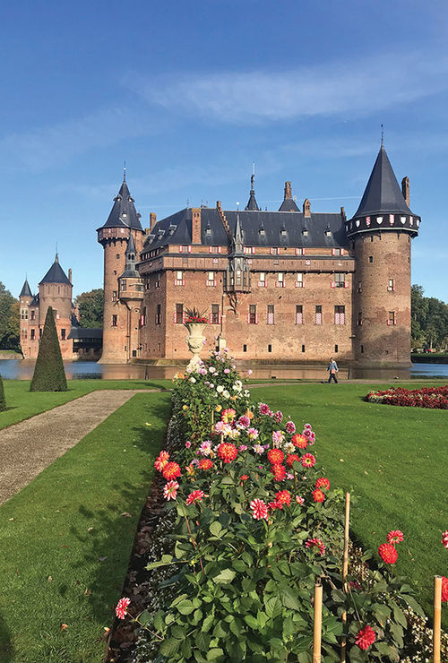 The Gothic De Haar Castle in Utrecht is one of the grandest castles in the Netherlands. The Gothic De Haar Castle in Utrecht is one of the grandest castles in the Netherlands.